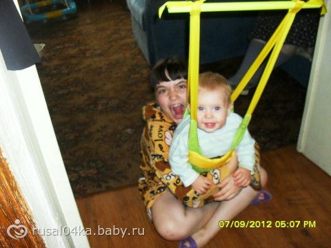 С какого возраста сажают в прыгунки 17