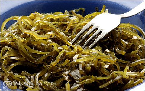 Ингредиенты: маринованная морская капуста - 300 гр. растительное масло