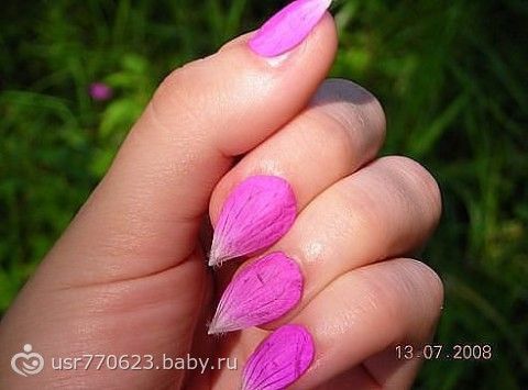 Ногти из лепестков цветов как в детстве Ногти из лепестков цветов как в детстве