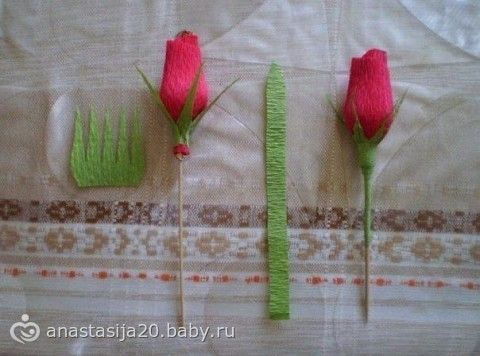 Розы из гофрированной бумаги без конфет Розы из гофрированной бумаги без конфет
