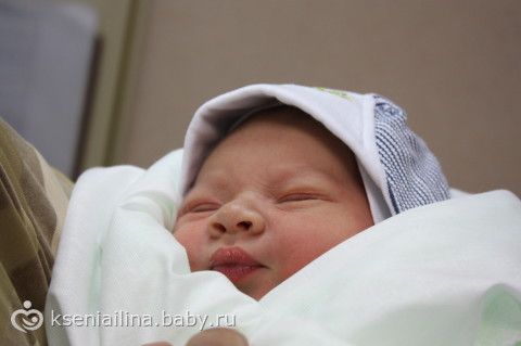 Прическа на один бок из локонов на короткий волос фото Прическа на один бок из локонов на короткий волос фото