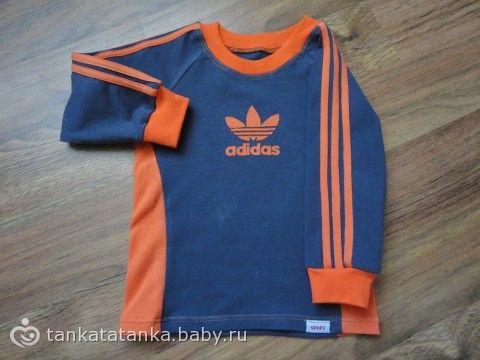 очередной закос под Адидас