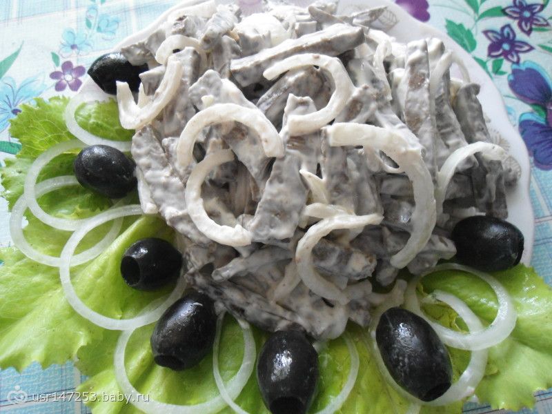 Салат из печенки с маринованным луком - просто, но со вкусом! Салат из печенки с маринованным луком - просто, но со вкусом!
