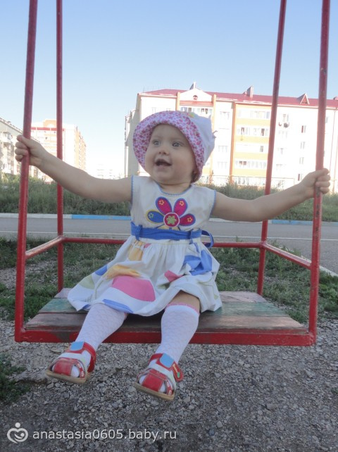 26 июля нашей дочурке исполнилось полтора годика!!!